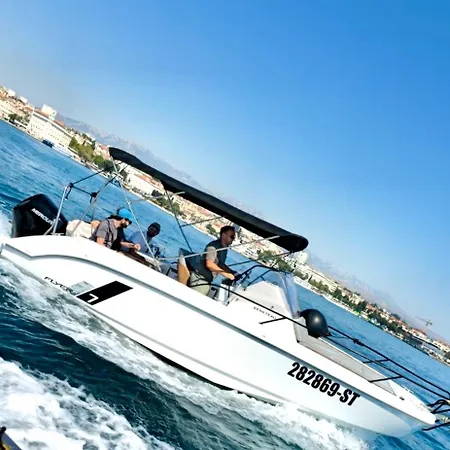 Botel Private Boat Tour Half-day,blue Lagoon & 2 Secret Place