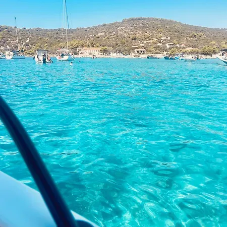 Botel Private Boat Tour Half-day,blue Lagoon & 2 Secret Place Spalato