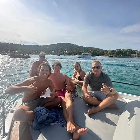 Private Boat Tour Half-day,blue Lagoon & 2 Secret Place