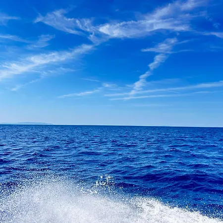 Private Boat Tour Half-day,blue Lagoon & 2 Secret Place Botel